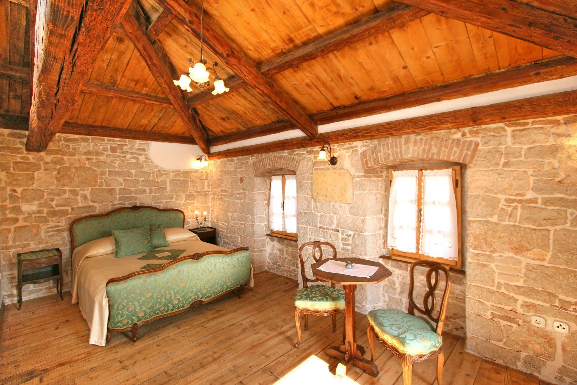 Kastel Kastelir Bed & Breakfast Eksteriør bilde
